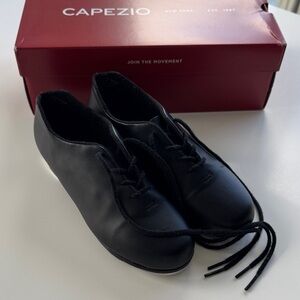 CAPEZIO “Downtown” Kids Tap Shoes, black size 4.5